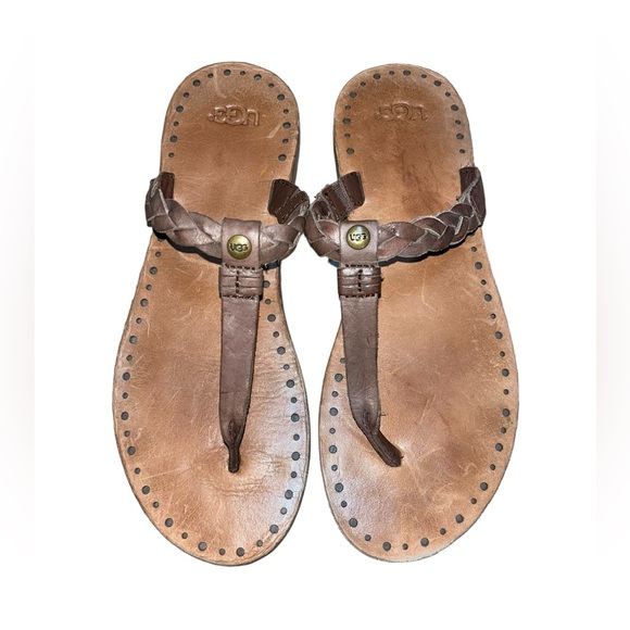 UGG Shoes - Like New Ugg “Bria” braided brown thong sandals Size 8
